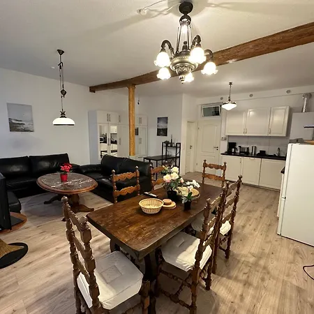 Neu Luxuswohnung Durlach Apartament