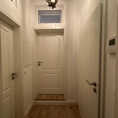 Neu Luxuswohnung Durlach * كارلسروه